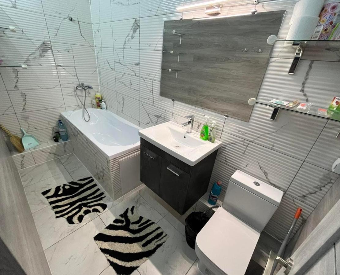 Aparthotel City Center 키시나우 외부 사진